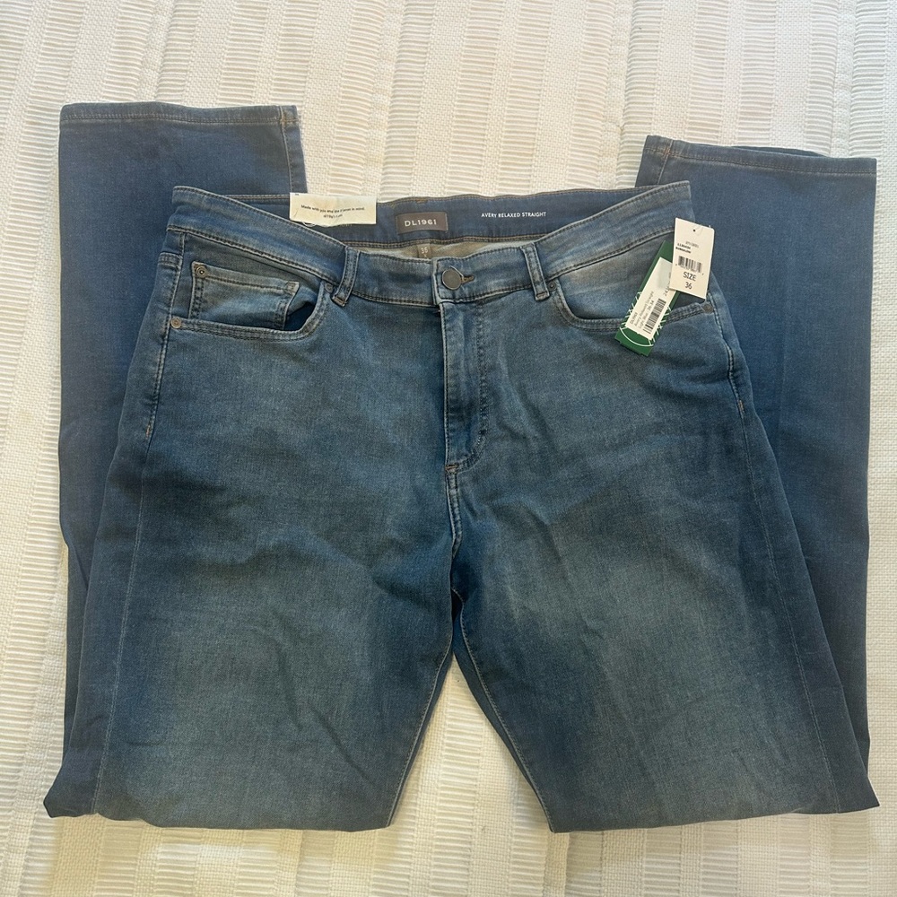 NWT Avery Relaxed Straight